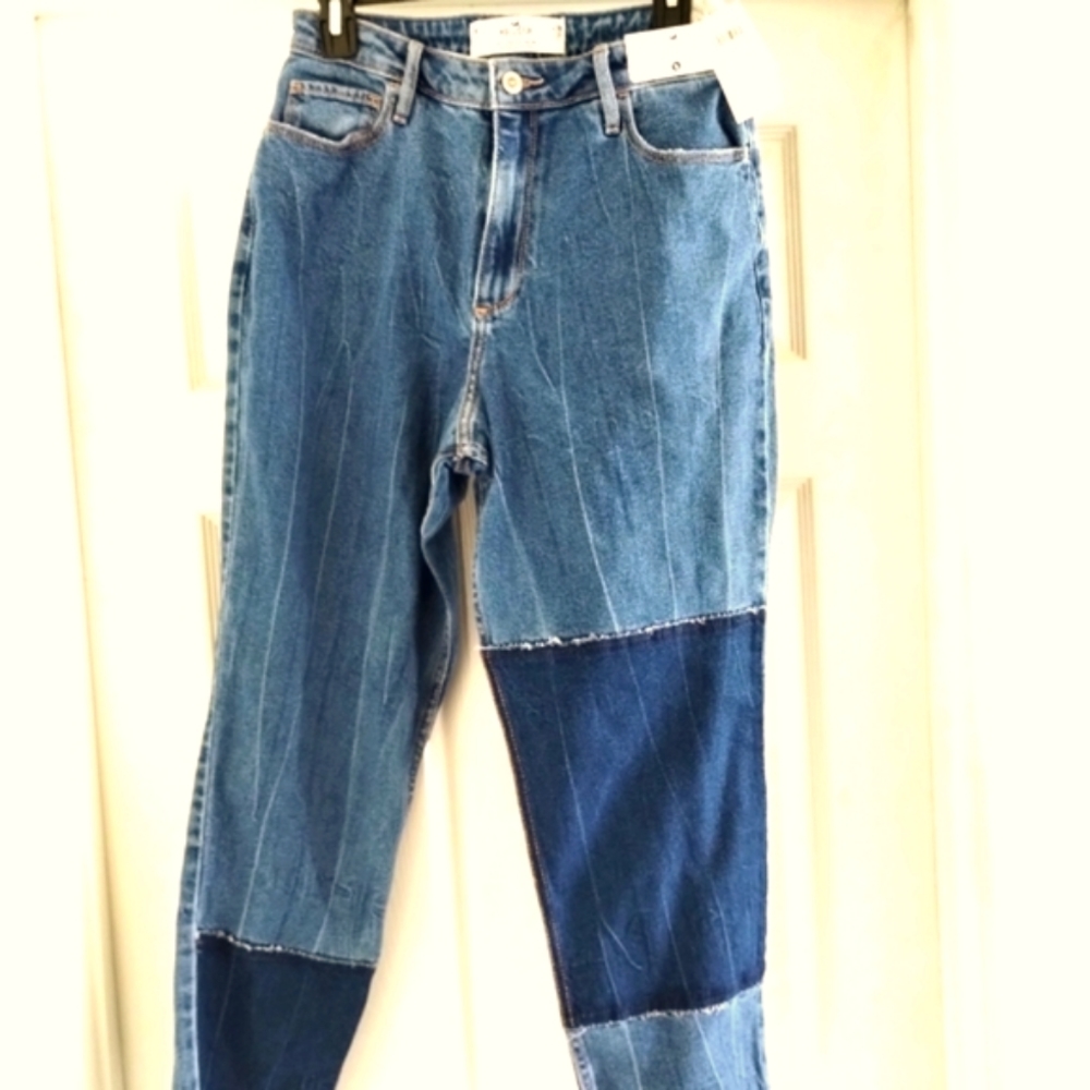 - Hollister NWT  color block denim size 30